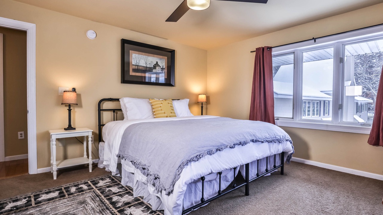 Photo of Bedroom in Arbor Vitae