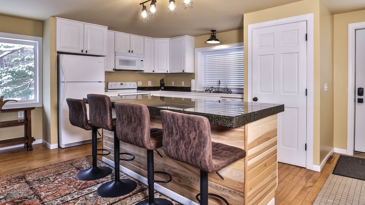 Photo of Kitchen in Arbor Vitae
