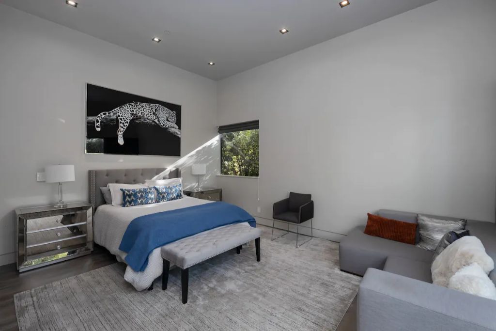Photo of Bedroom in Beverly Hills