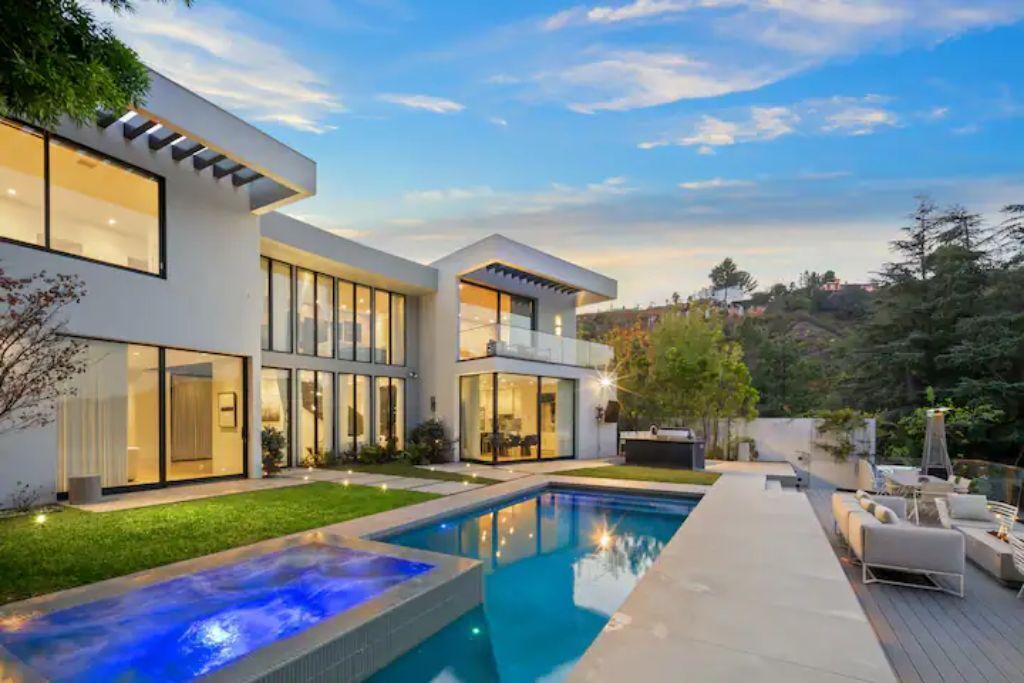 Photo of Outdoor in Beverly Hills