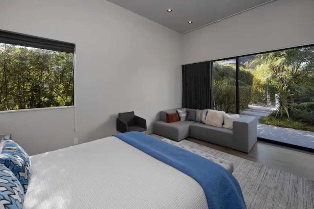Photo of Bedroom in Beverly Hills