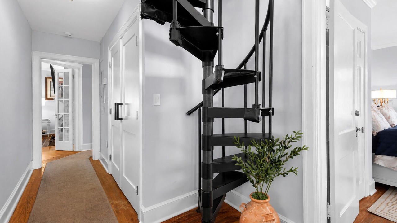 Photo of Bedroom in Northwest