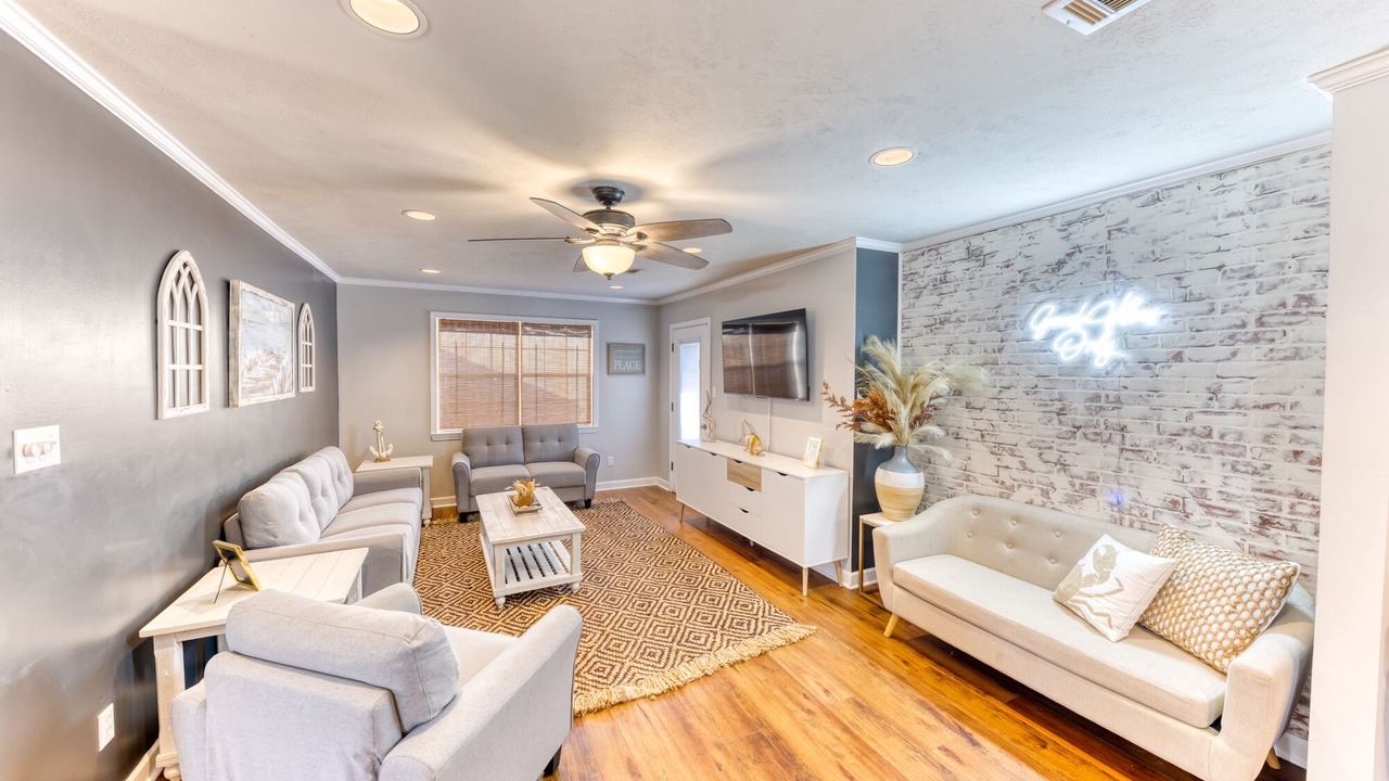 Photo of Bedroom in Long Beach