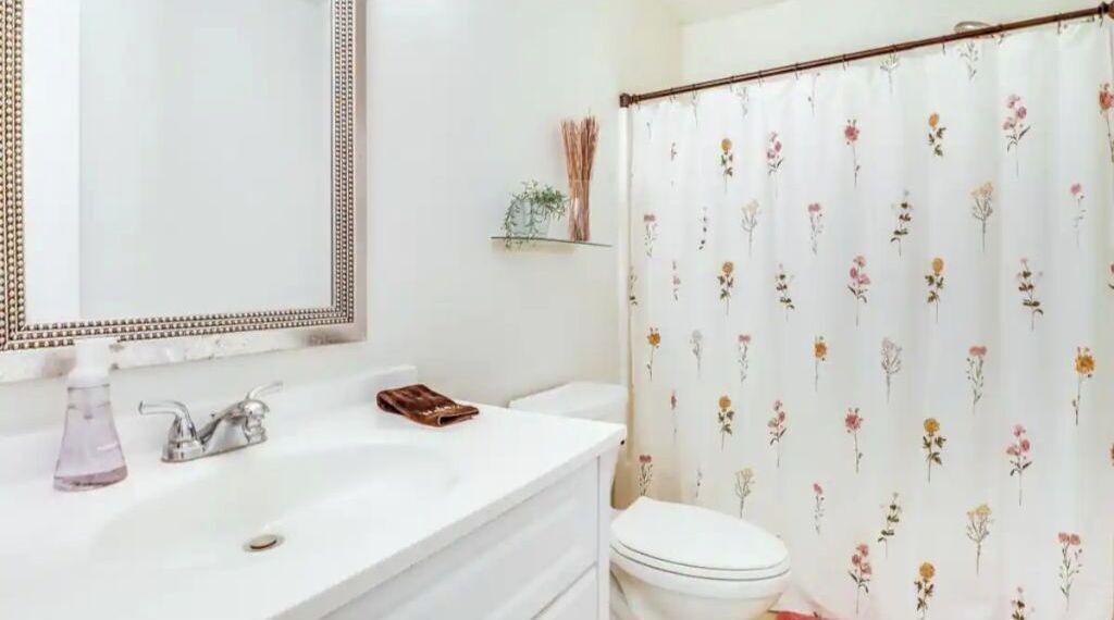 Photo of Bathroom in Pass Christian