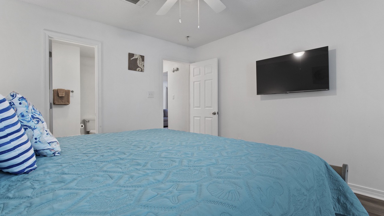 Photo of Bedroom in Mississippi City