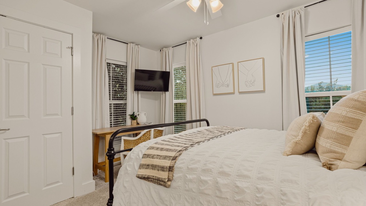 Photo of Bedroom in Ocean Springs