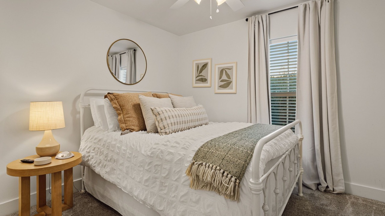 Photo of Bedroom in Ocean Springs