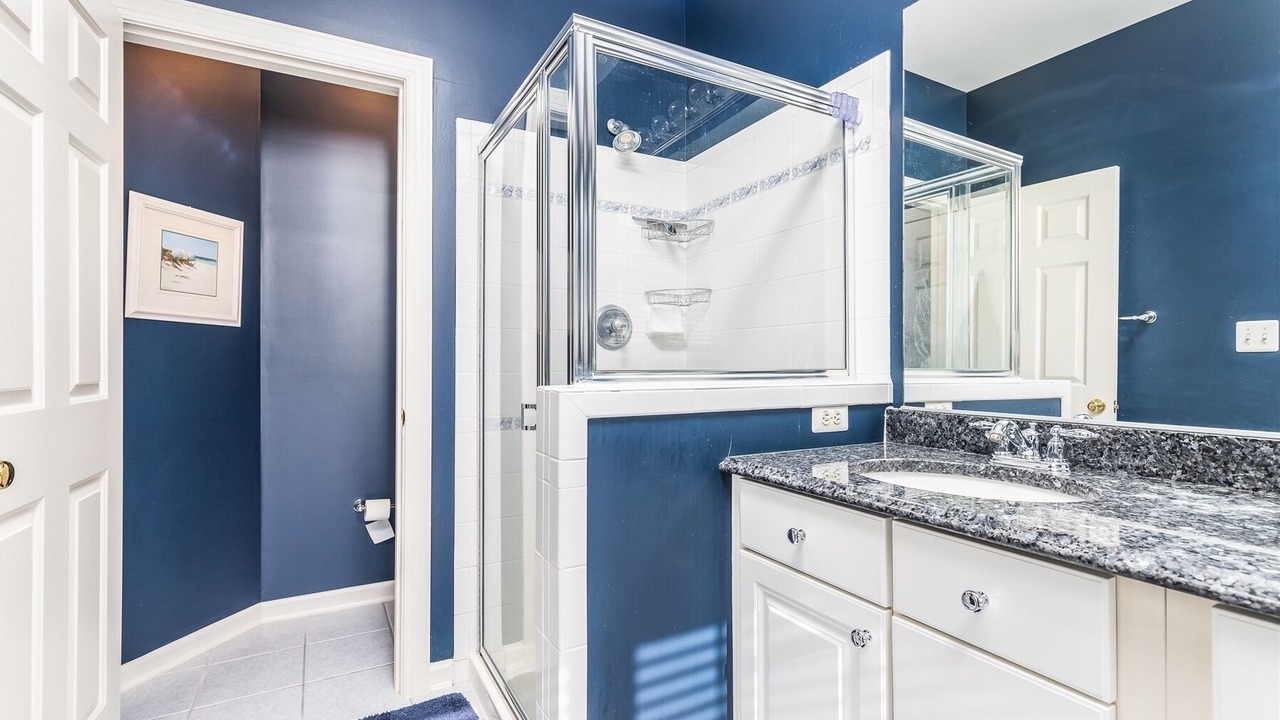 Photo of Bathroom in Sunset Island