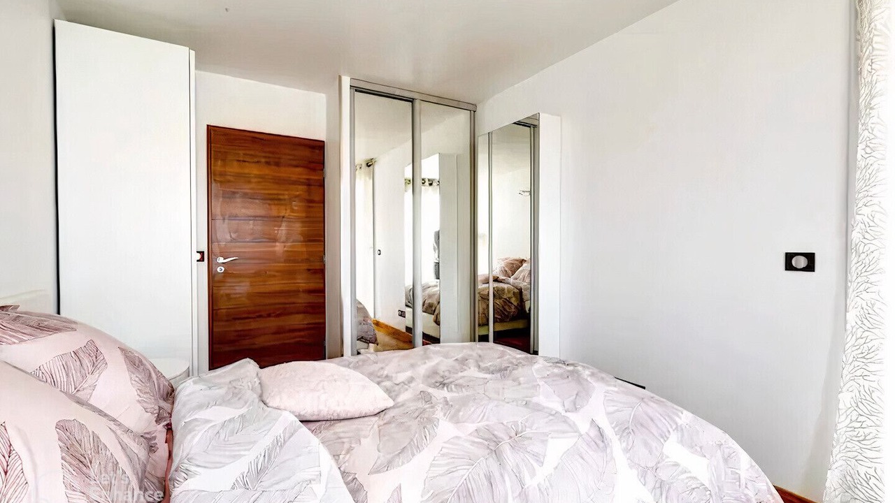 Photo of Bedroom in Porte-Dauphine