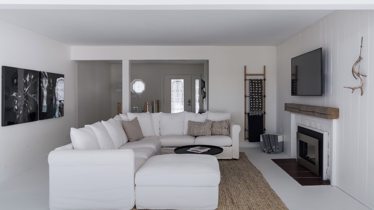 Photo of Livingroom in Prince Edward