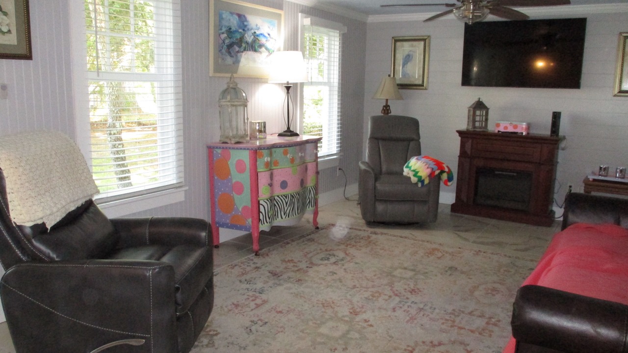 Photo of Livingroom in Biloxi