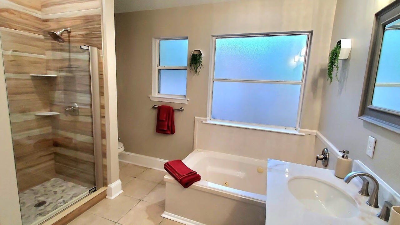 Photo of Bathroom in Gulf Park Estates