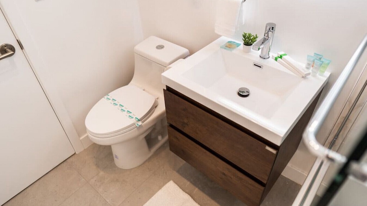 Photo of Bathroom in NoHo Arts District