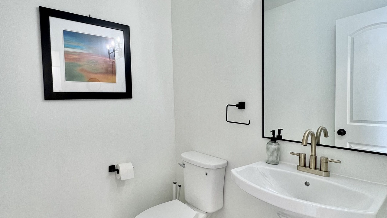 Photo of Bathroom in Beauregard Town Historic District