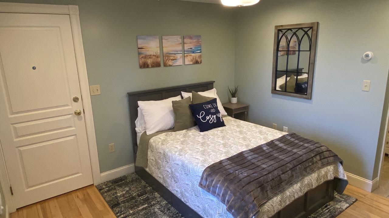 Photo of Bedroom in Chiltonville