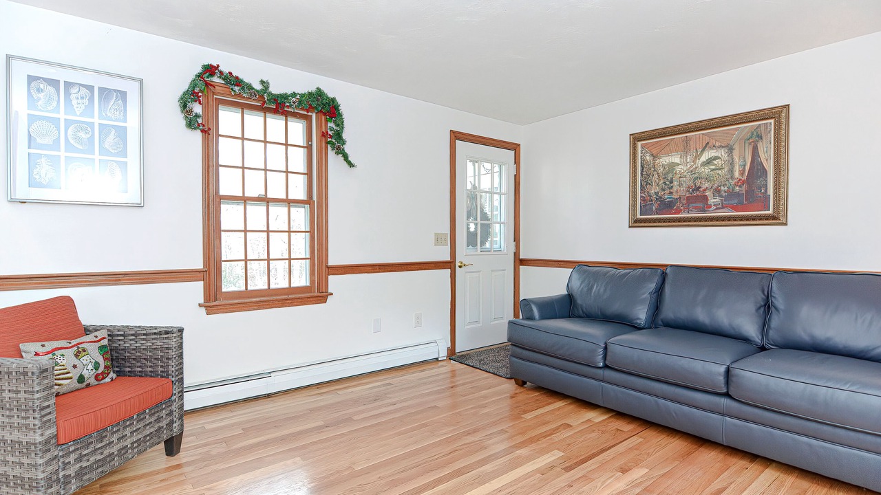 Photo of Livingroom in East Harwich