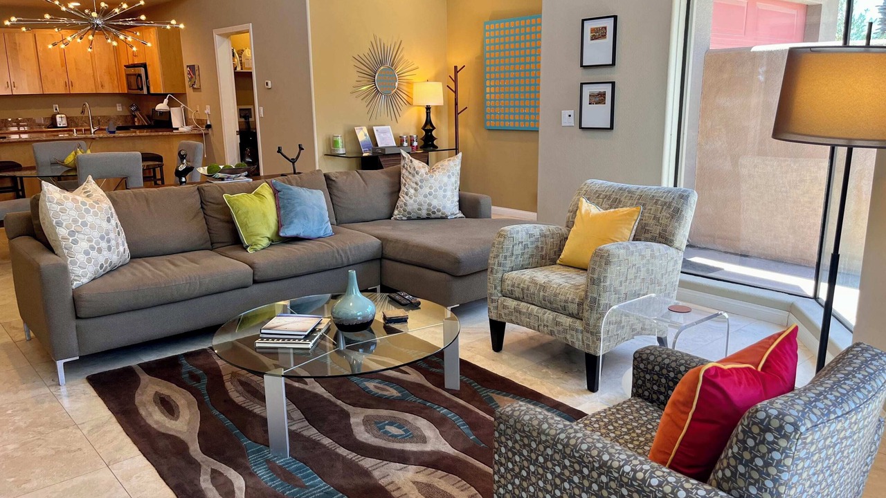 Photo of Livingroom in Chino Canyon