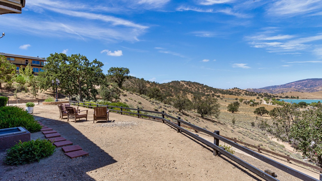 Photo of Others in Tehachapi