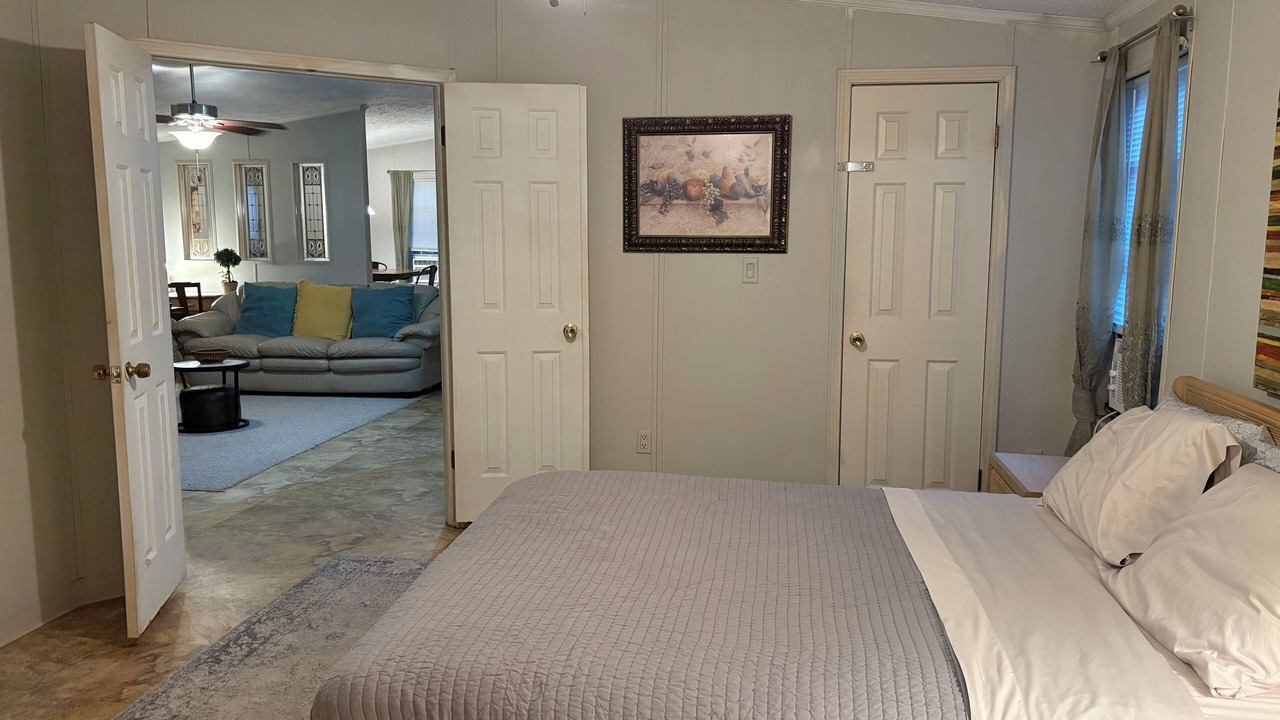 Photo of Bedroom in Saint Elmo