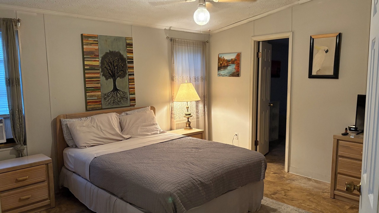 Photo of Bedroom in Saint Elmo