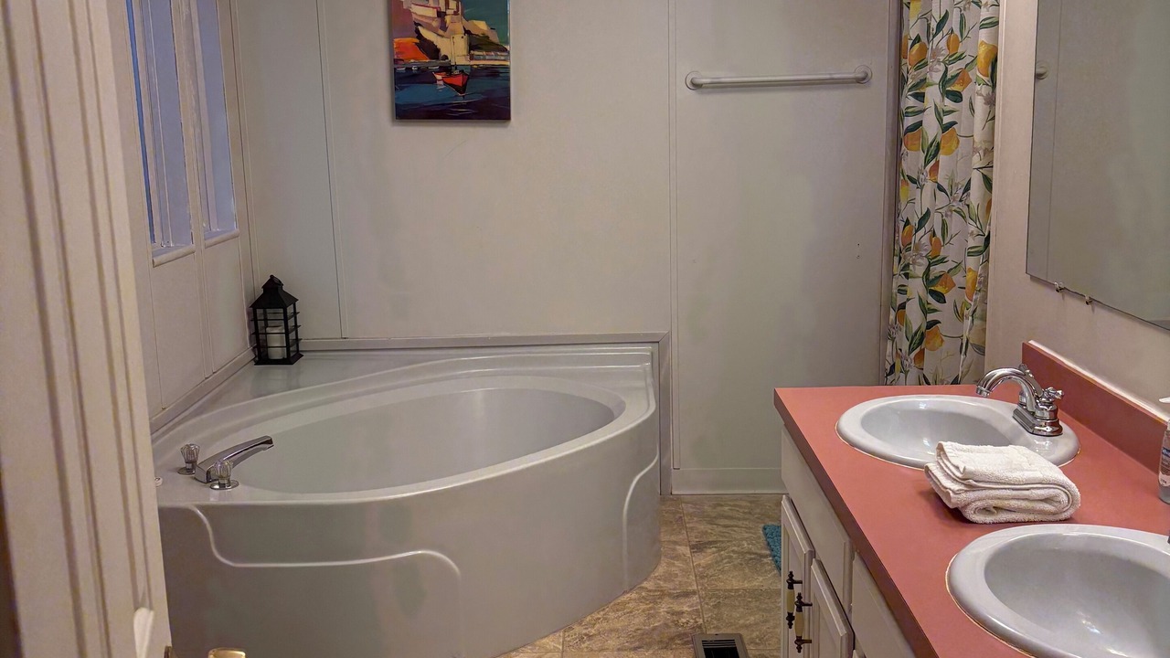 Photo of Bathroom in Saint Elmo