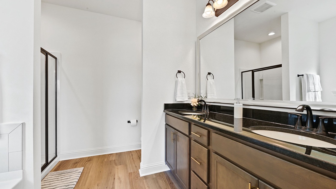 Photo of Bathroom in Highlands - Perkins