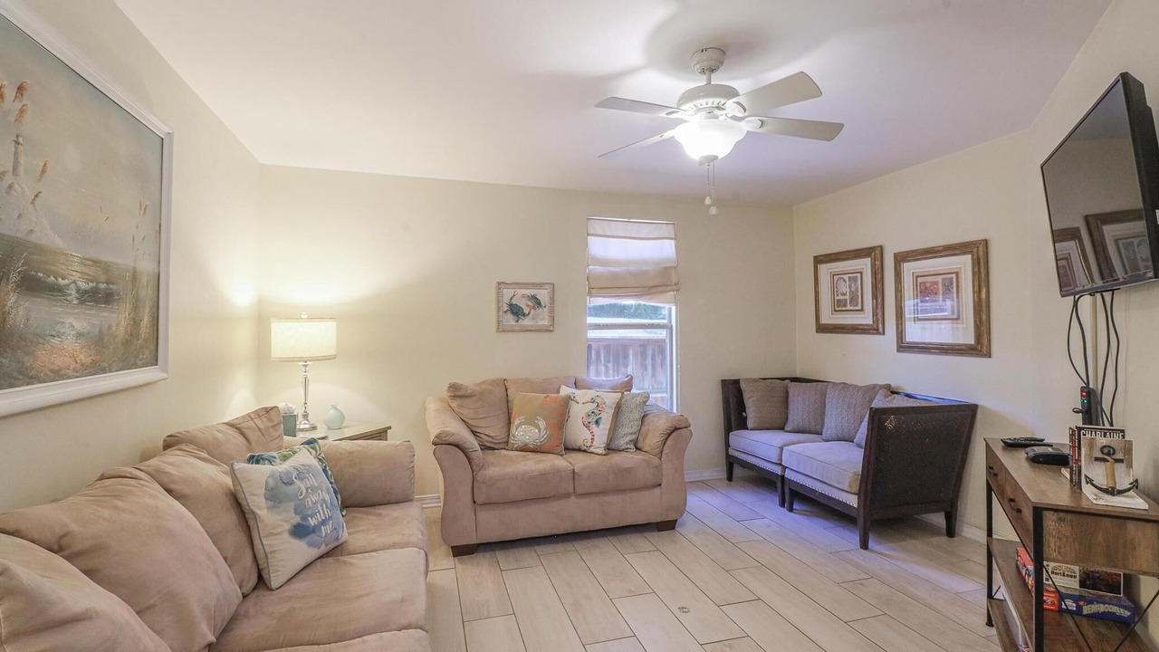Photo of Livingroom in Biloxi