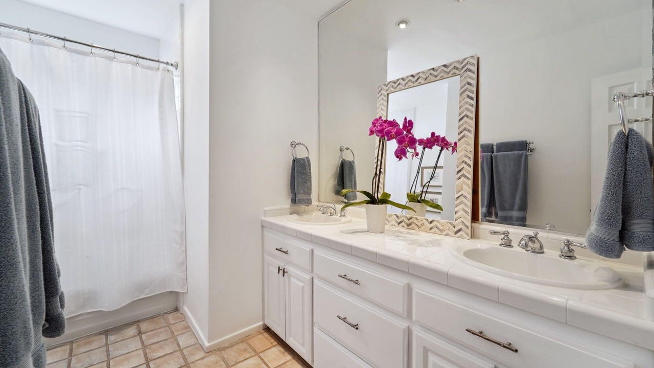 Photo of Bathroom in Pacific Palisades