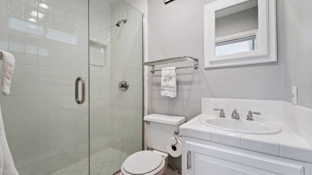 Photo of Bathroom in Pacific Palisades