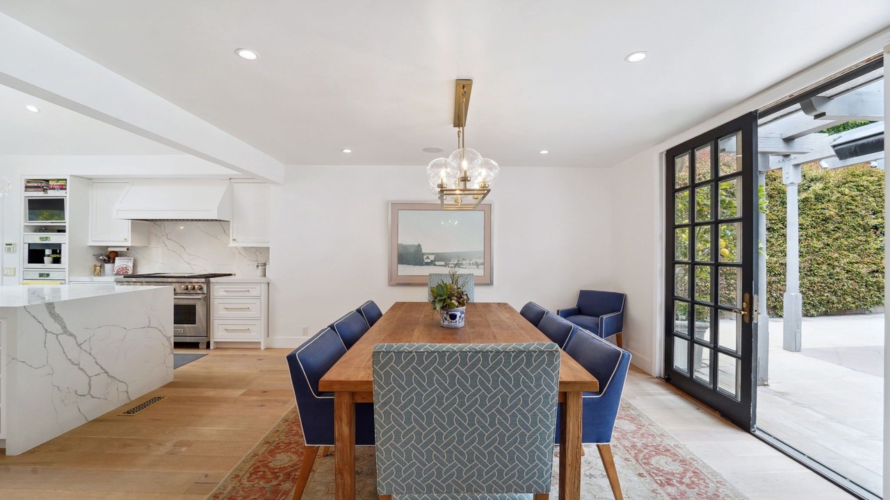 Photo of Bedroom in Pacific Palisades