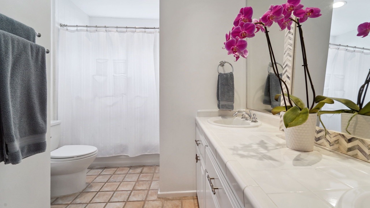 Photo of Bathroom in Pacific Palisades