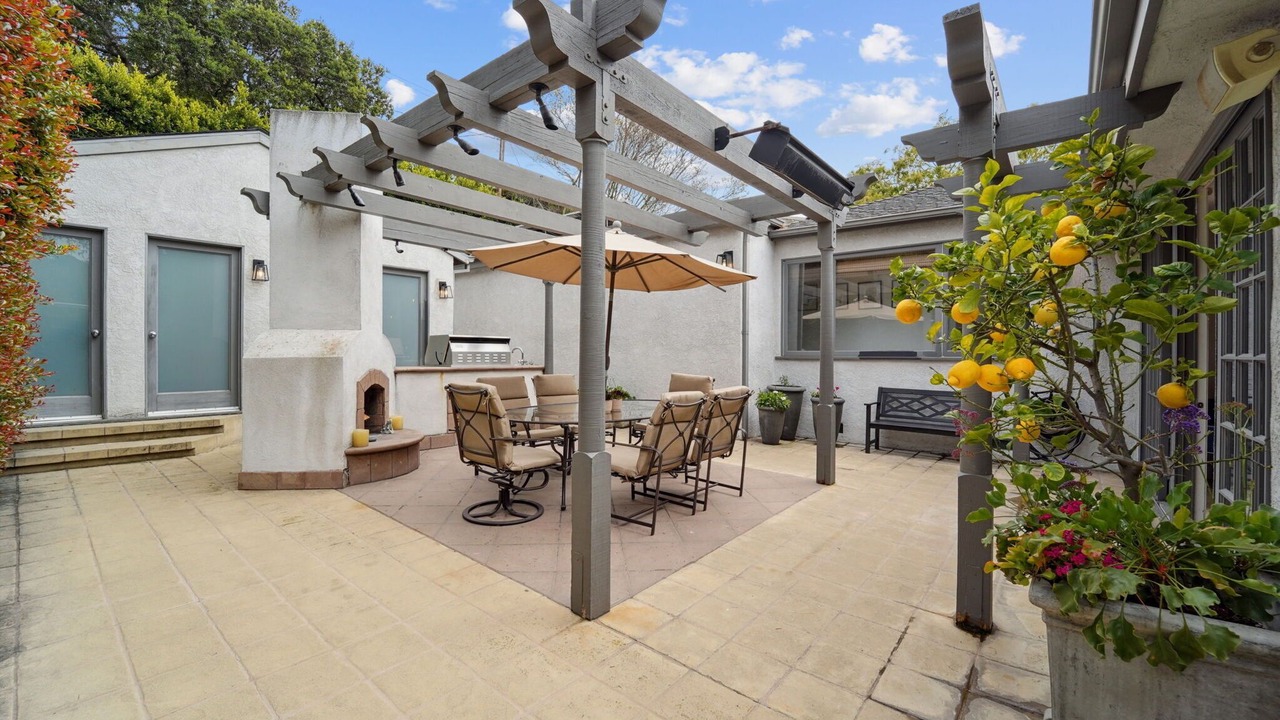 Photo of Outdoor in Pacific Palisades