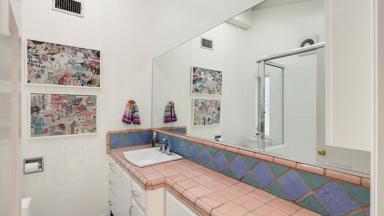 Photo of Bathroom in The Strand