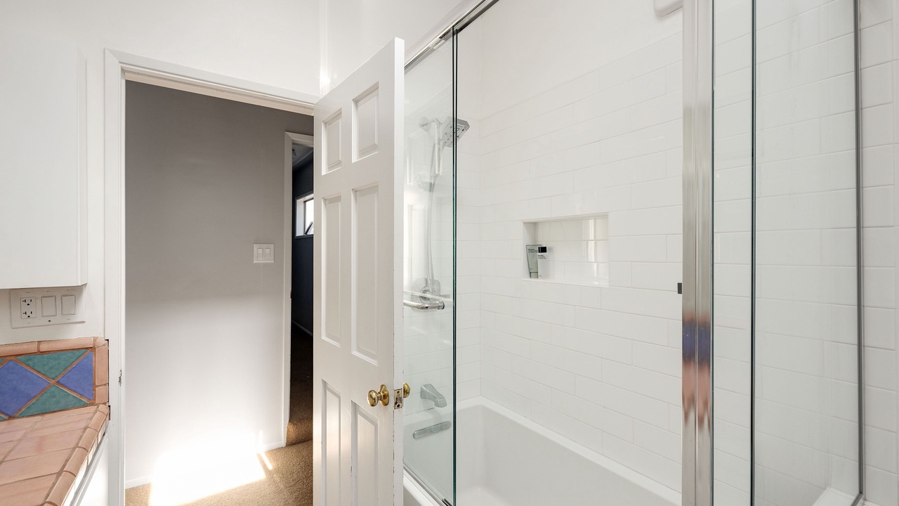 Photo of Bathroom in The Strand