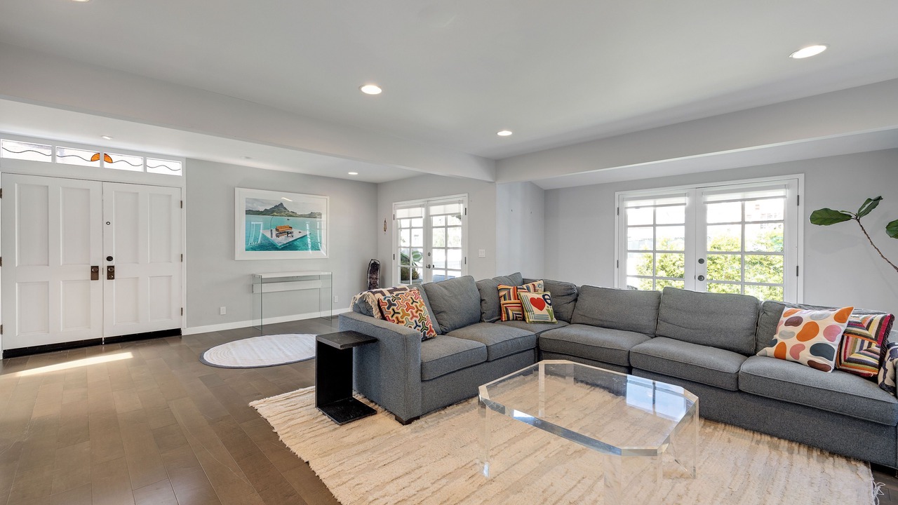 Photo of Livingroom in The Strand