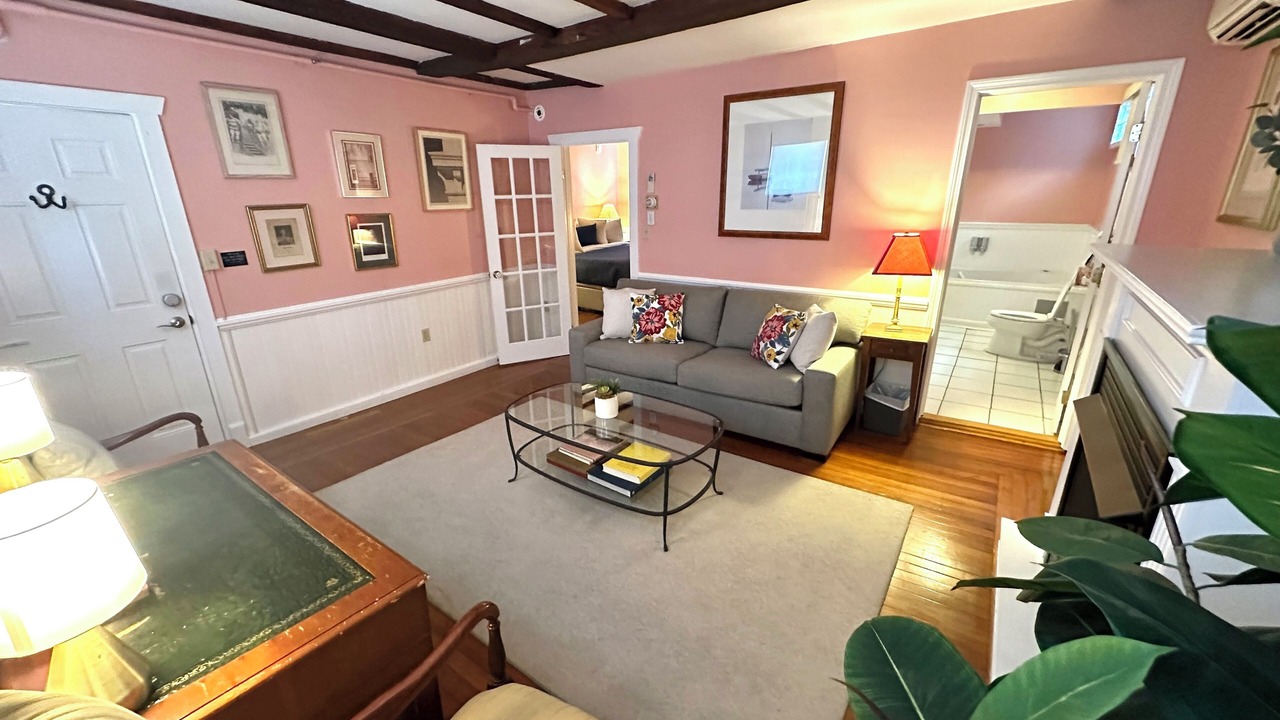 Photo of Livingroom in Newport