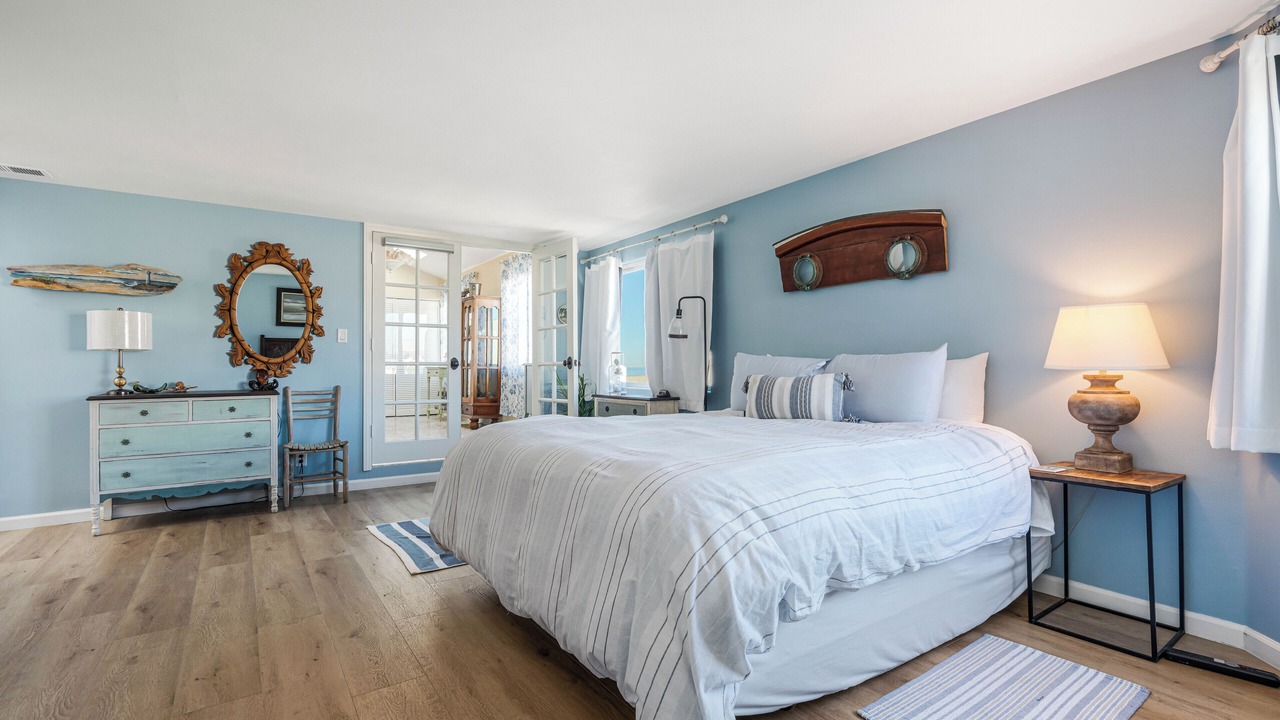 Photo of Bedroom in Silver Strand
