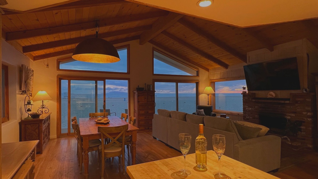 Photo of Livingroom in Silver Strand