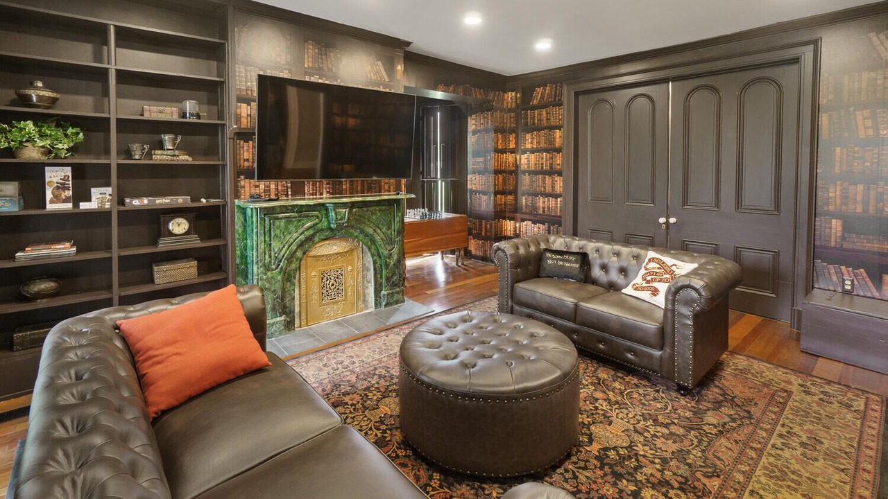 Photo of Livingroom in Adamstown