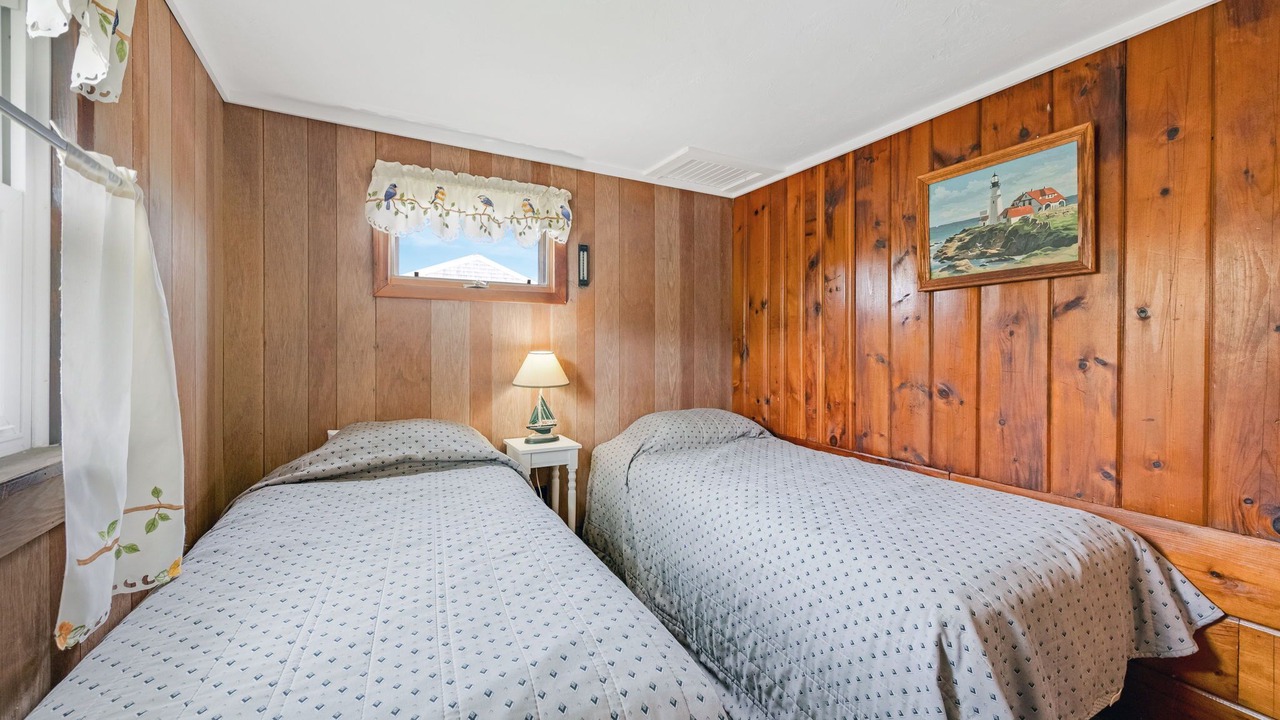 Photo of Bedroom in Sagamore Beach