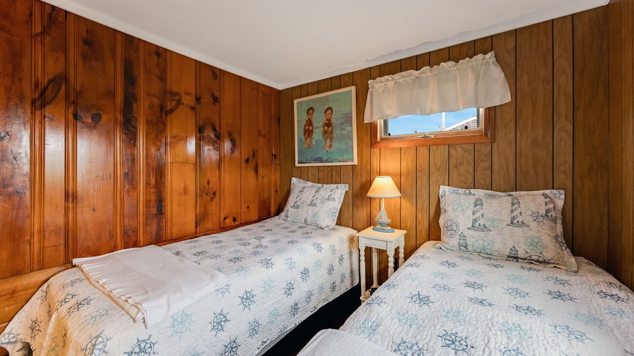 Photo of Bedroom in Sagamore Beach