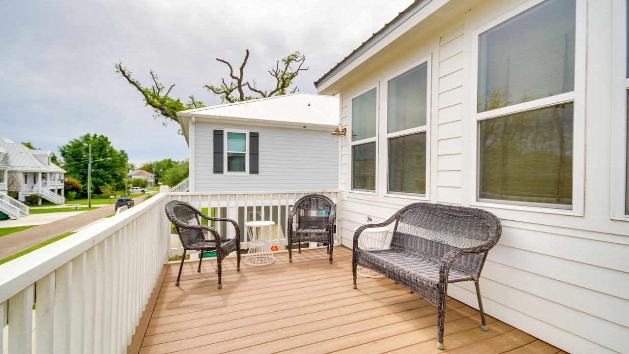 Photo of Patio Balcony in Waveland
