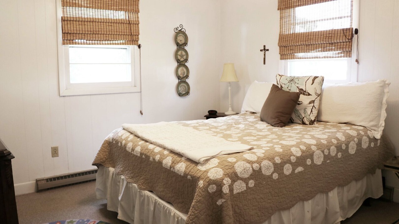 Photo of Bedroom in Bonnet Shores