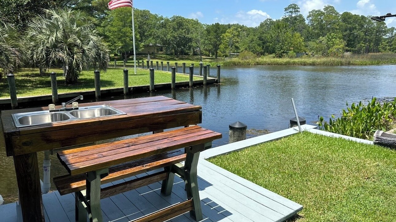 Photo of Others in Gautier