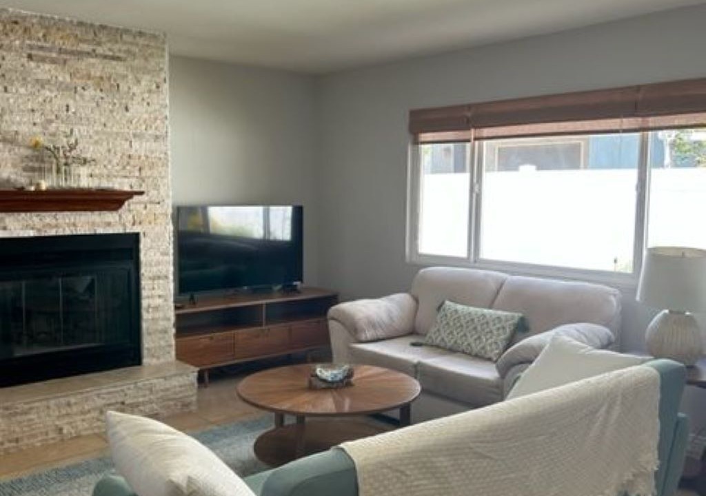 Photo of Livingroom in Oxnard Shores