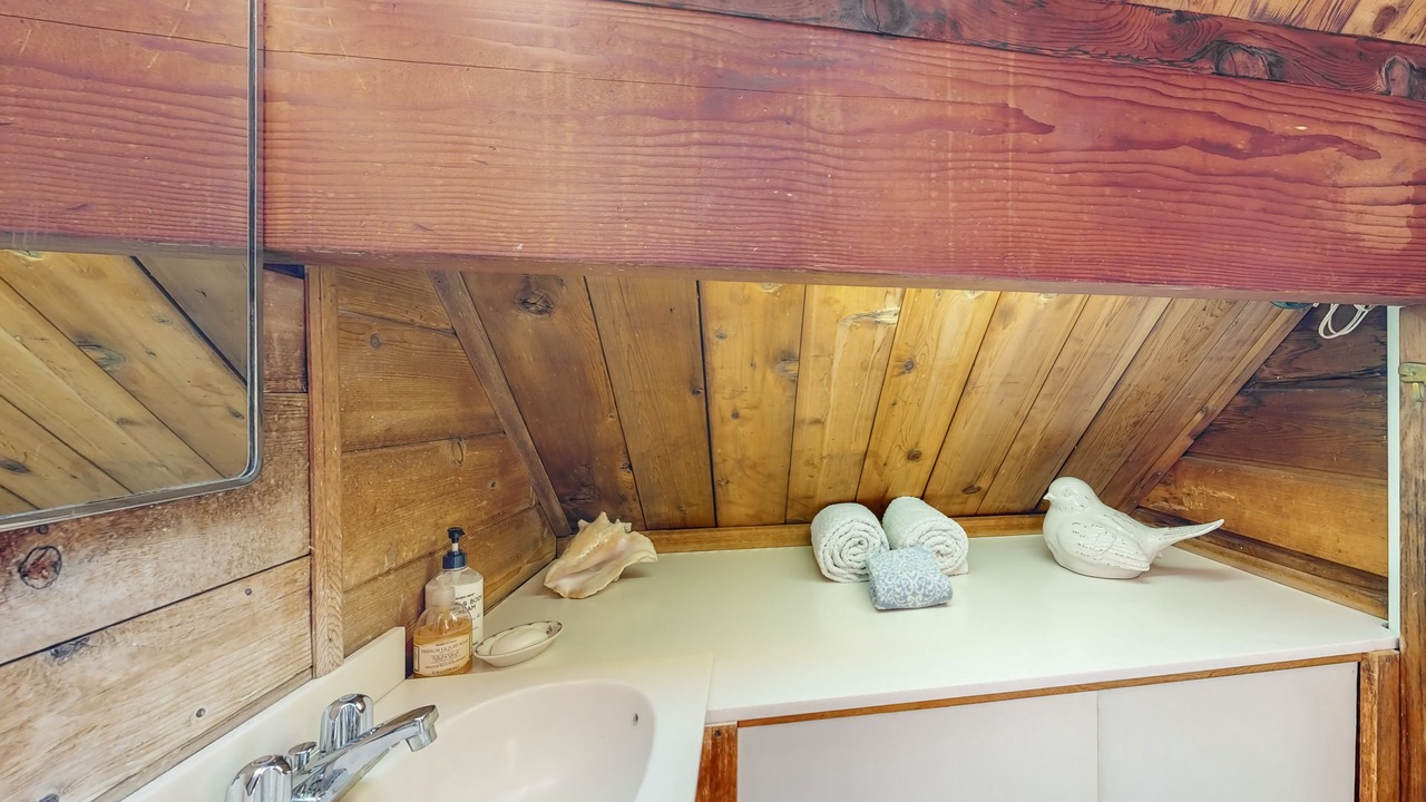 Photo of Bathroom in Aquinnah