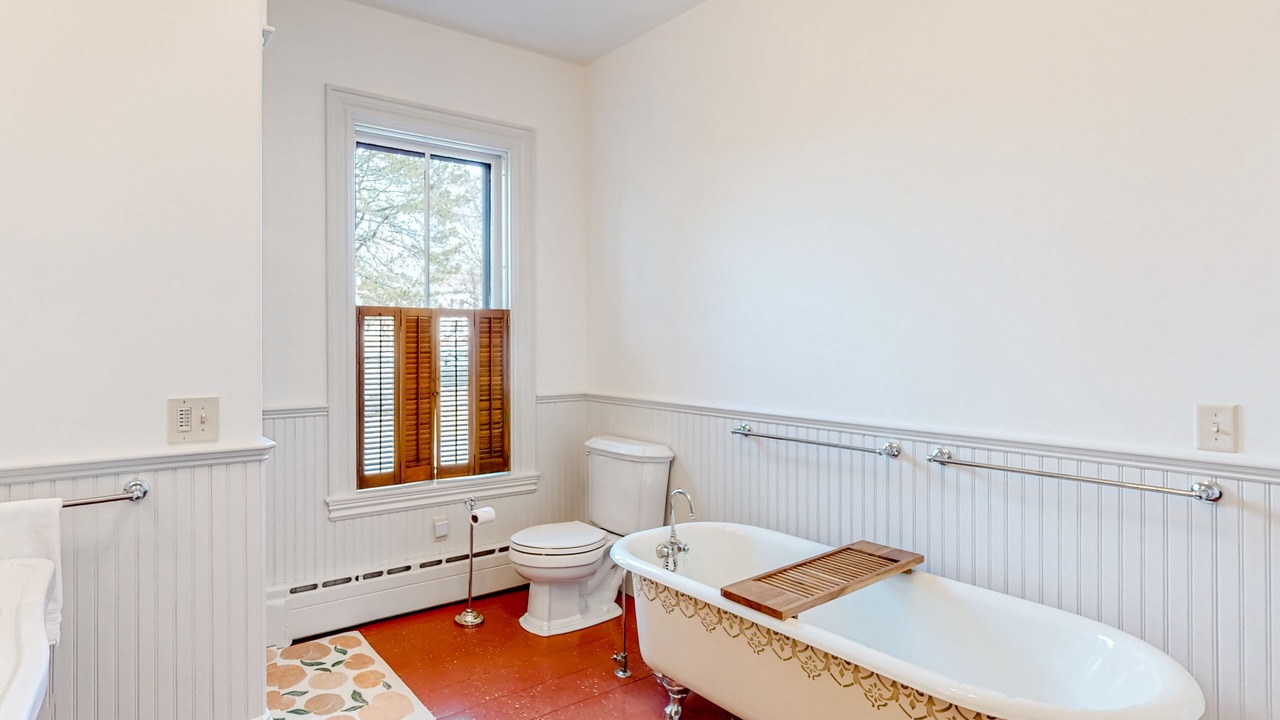 Photo of Bathroom in West Dennis