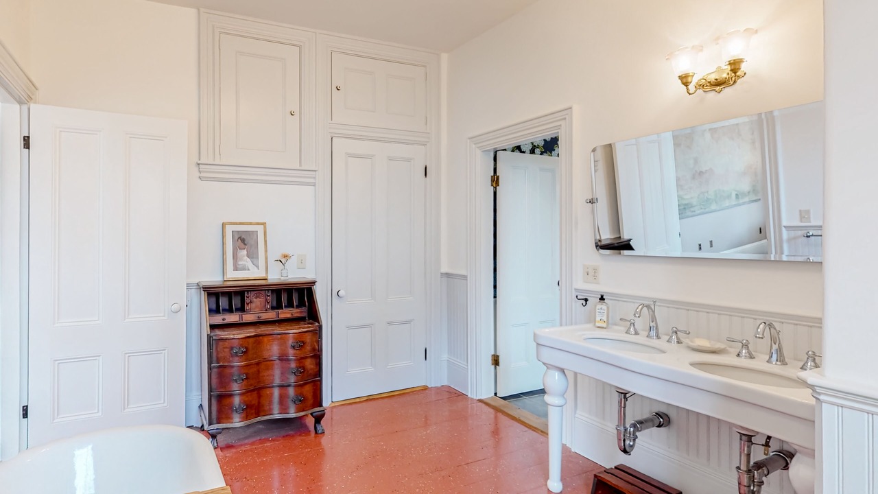 Photo of Bathroom in West Dennis