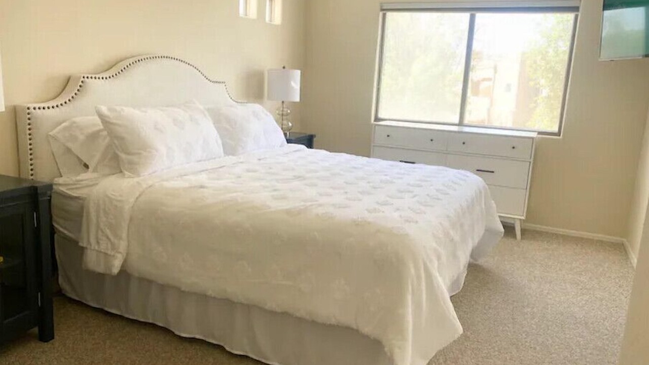 Photo of Bedroom in Central Scottsdale