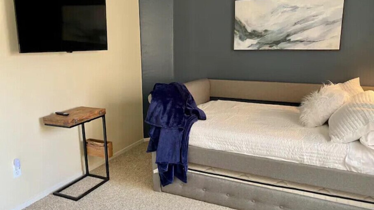 Photo of Bedroom in Central Scottsdale